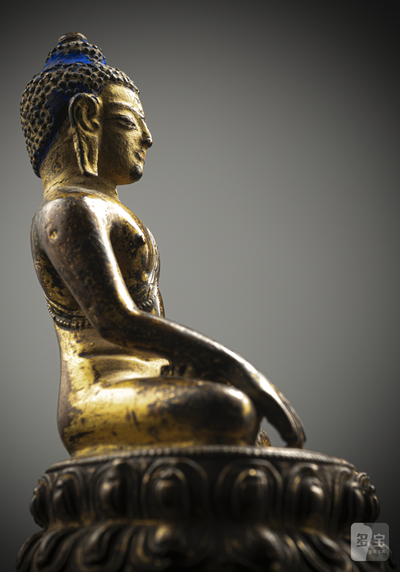 A GILT-COPPER FIGURE OF BUDDHA SHAKYAMUNI - 图3